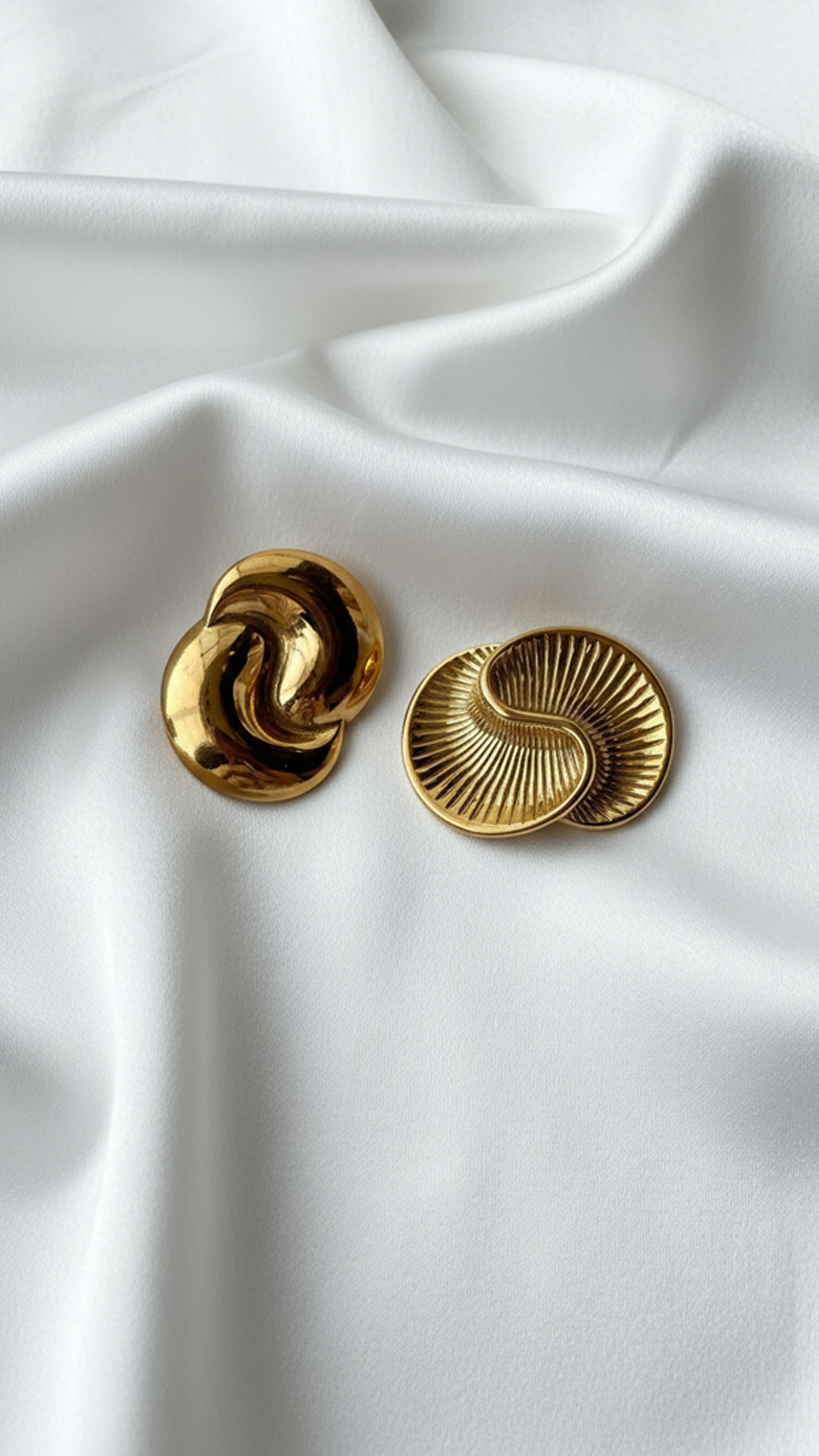 Vintage Gold Spiral Stud Earrings – Textured Statement Disc Earrings for Women | Elegant Minimalist Luxury Jewellery UK