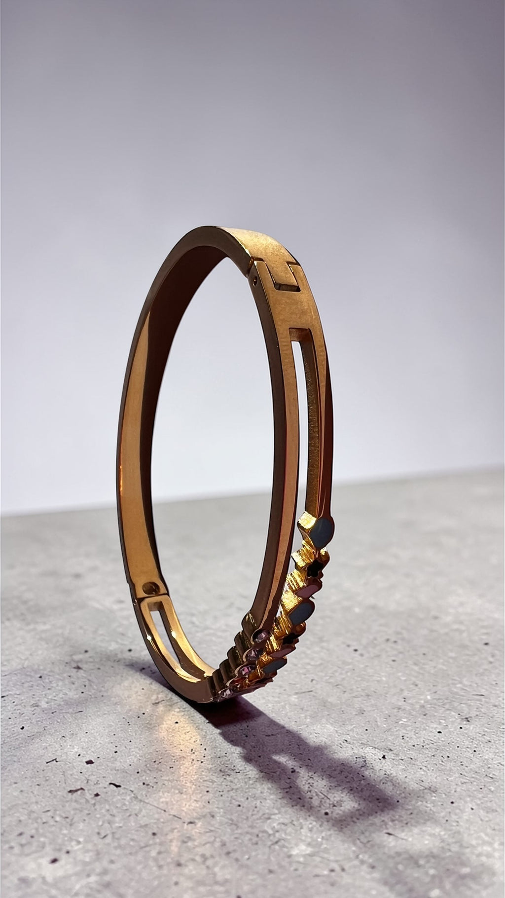 Elegant Gold Multicolor Stone Bangle Bracelet – Minimalist Luxury Bracelet for Women